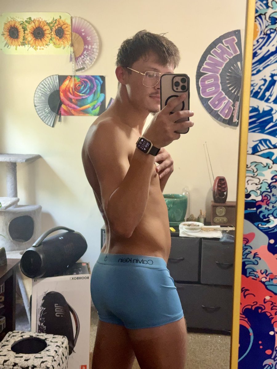 garrettsverse's tweet photo. I need new jockstraps!
Someone buy some for me!

I have them on my wishlist on Amazon you can add or just buy other things for me if you’d like! 👇🏼

https://t.co/KYvz0hIGA8 https://t.co/aFlQjwwXmZ
