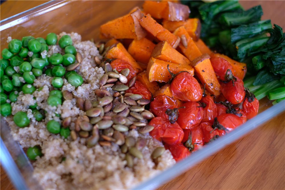 sueme79's tweet photo. Just tried the new organic quinoa from local farm—fluffy, nutty, zero gritty aftertaste! Perfect for morning salads, 10/10 would repurchase.  #FoodFind #OrganicGrain https://t.co/4lasDBOZ4n