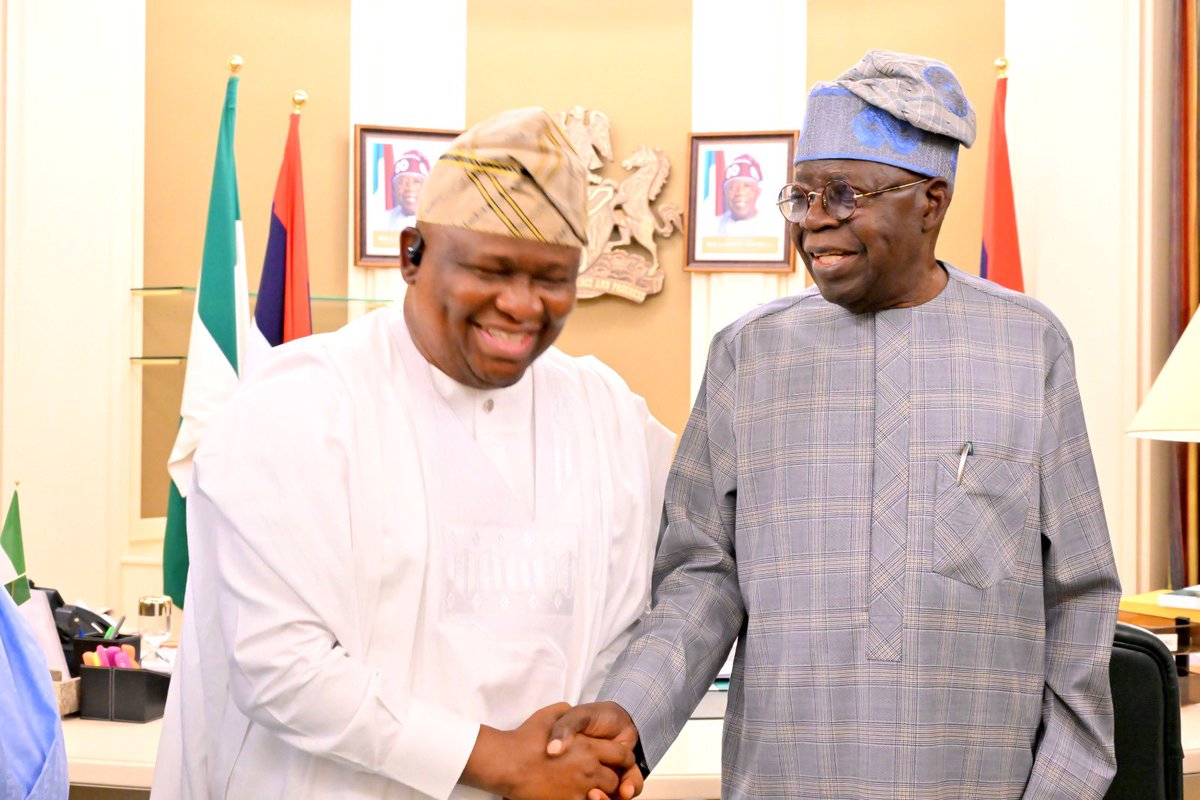 Sen_AdeolaYAYI's tweet photo. I joined the leadership of the Senate today on a courtesy visit to our father, mentor, national leader, and the President of the Federal Republic of Nigeria, His Excellency, @officialABAT, GCFR, at his office in Aso Rock Villa. https://t.co/qcbWTczBSS