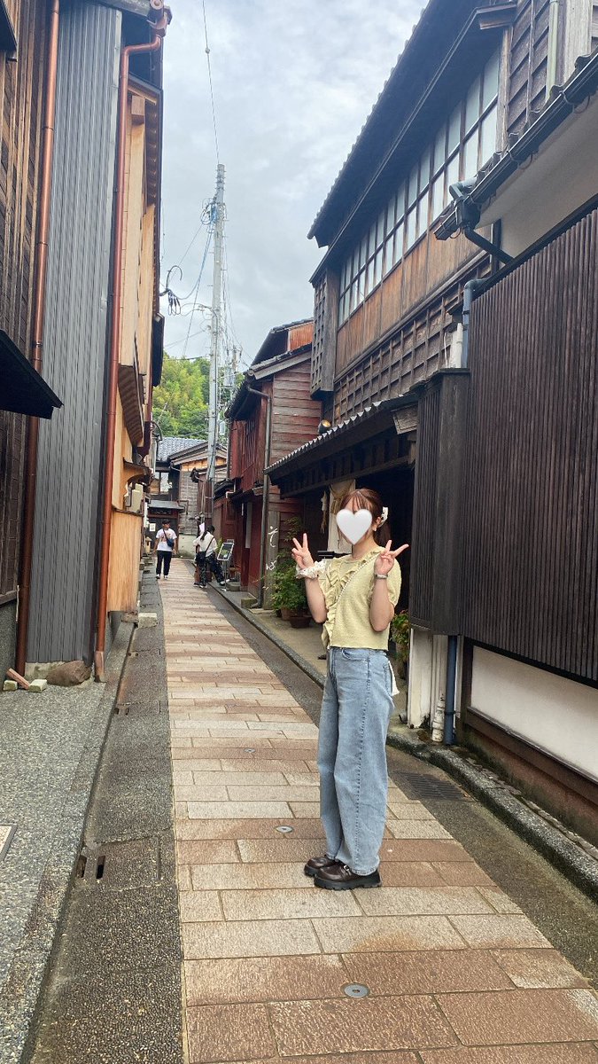 Aiaya620's tweet photo. 彩花の聖地巡礼してきた~♡
＠NiziU__official 
#NiziUあやか https://t.co/hpyA8aLQ4u