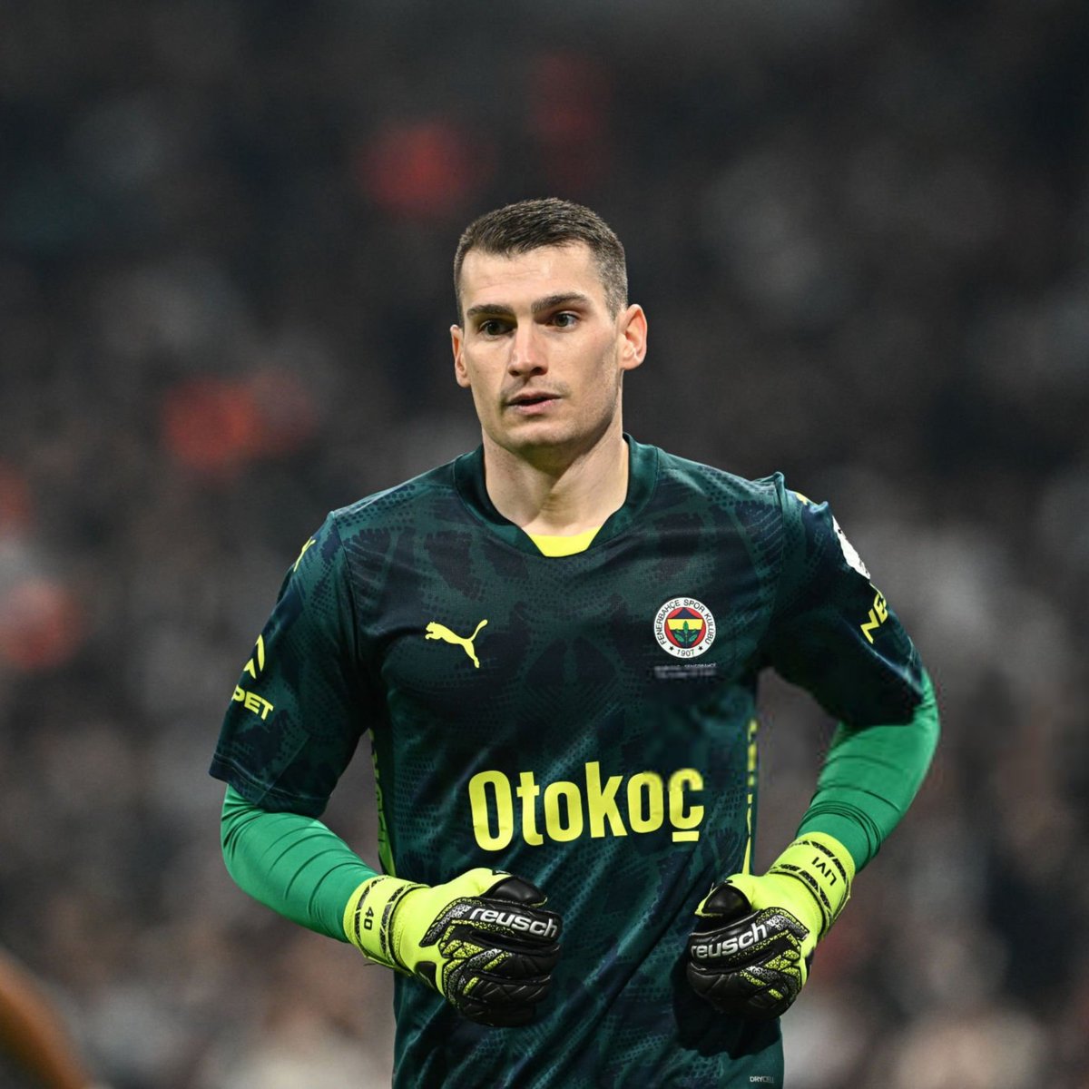 TekYolFener's tweet photo. #SONDAKİKA | Dominik Livakovic, Olympiakos'a transfer olmaya çok yakın! Olympiakos, Fenerbahçe'nin istediği yaklaşık 5 milyon Euro'luk bonservisi ödemeye hazır.

(Germanijak) https://t.co/TRtuY42bcl