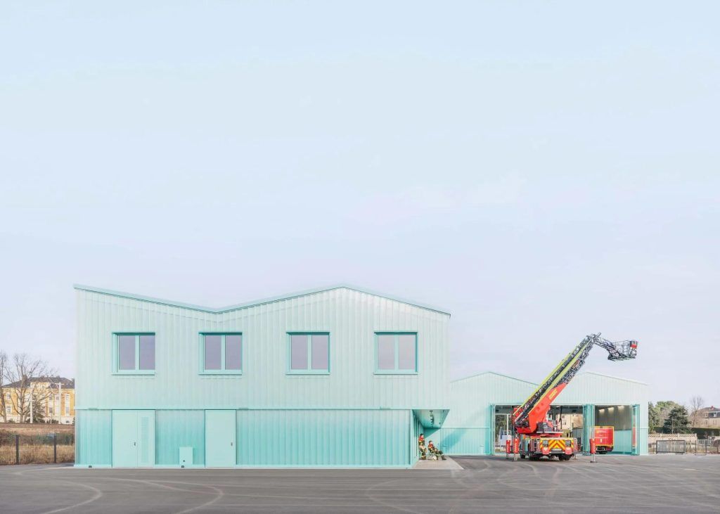 erioslopez's tweet photo. #archzinenews Richter Musikowski https://t.co/eb4uacwiMd 

||||||||||||||||||||||||||||yoursourceonarchitectureandcontemporaryart|||||||||||||||||||||||||||||||

Volunteer Fire Department . Radebeul-Ost Richter Musikowski Architekten . photos: © Schnepp R… https://t.co/7iL8n1CQZx