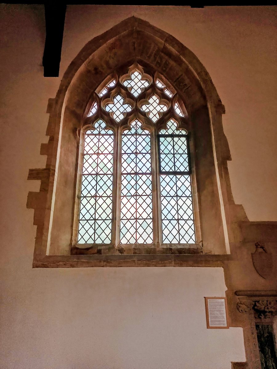phil0073's tweet photo. A northern window in #StMaryMagdaleneCastleAshby, #Northamptonshire .Open daily
#PhilOnaBike #WeekdayWindows #WindowsOnWednesday #TraceryTuesday https://t.co/q8lDxzS7ov