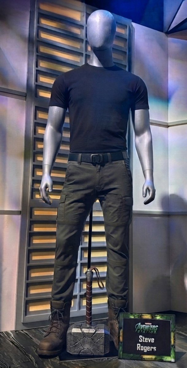 AwesomEmergency's tweet photo. Shirt Pants Will Return In Avengers Doomsday https://t.co/pCfnt2CgiO