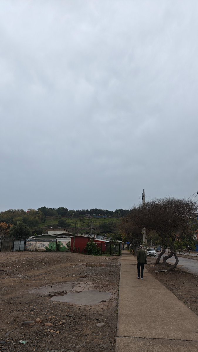 RodrigoECC's tweet photo. Llueve nuevamente en Ovalle [17:05] #ovalle #sistemafrontal https://t.co/xId7n9M7qU