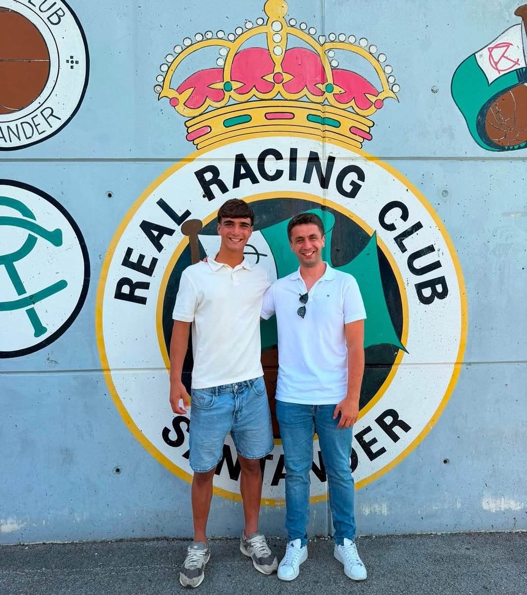 SoyPabloPuente's tweet photo. ✅ Tras marcar 74 goles con el Cadete A, todos ellos en jugada, Manuel Martínez firma su primer contrato profesional con el Racing y se compromete hasta 2029. https://t.co/IGPZ63IczV