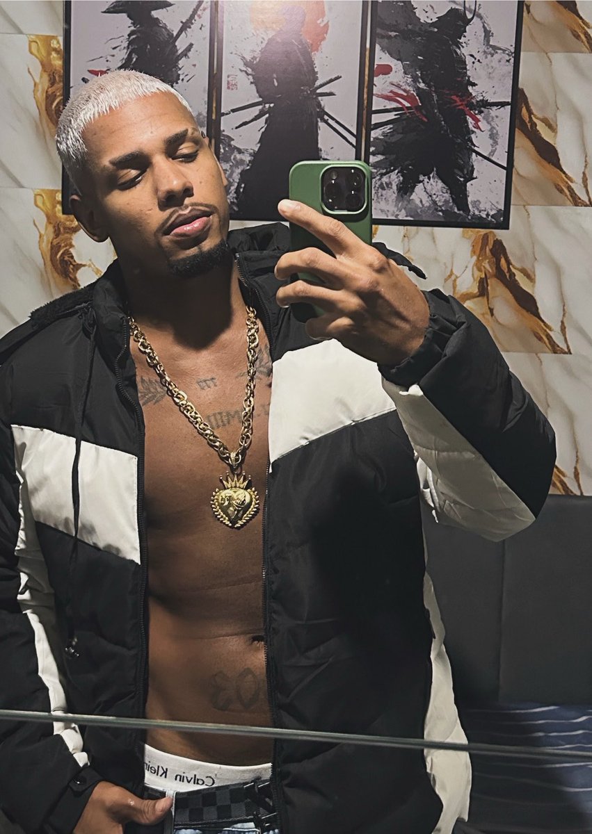 eumartinxx's tweet photo. 🥷🏽 https://t.co/fL0LBluUtL