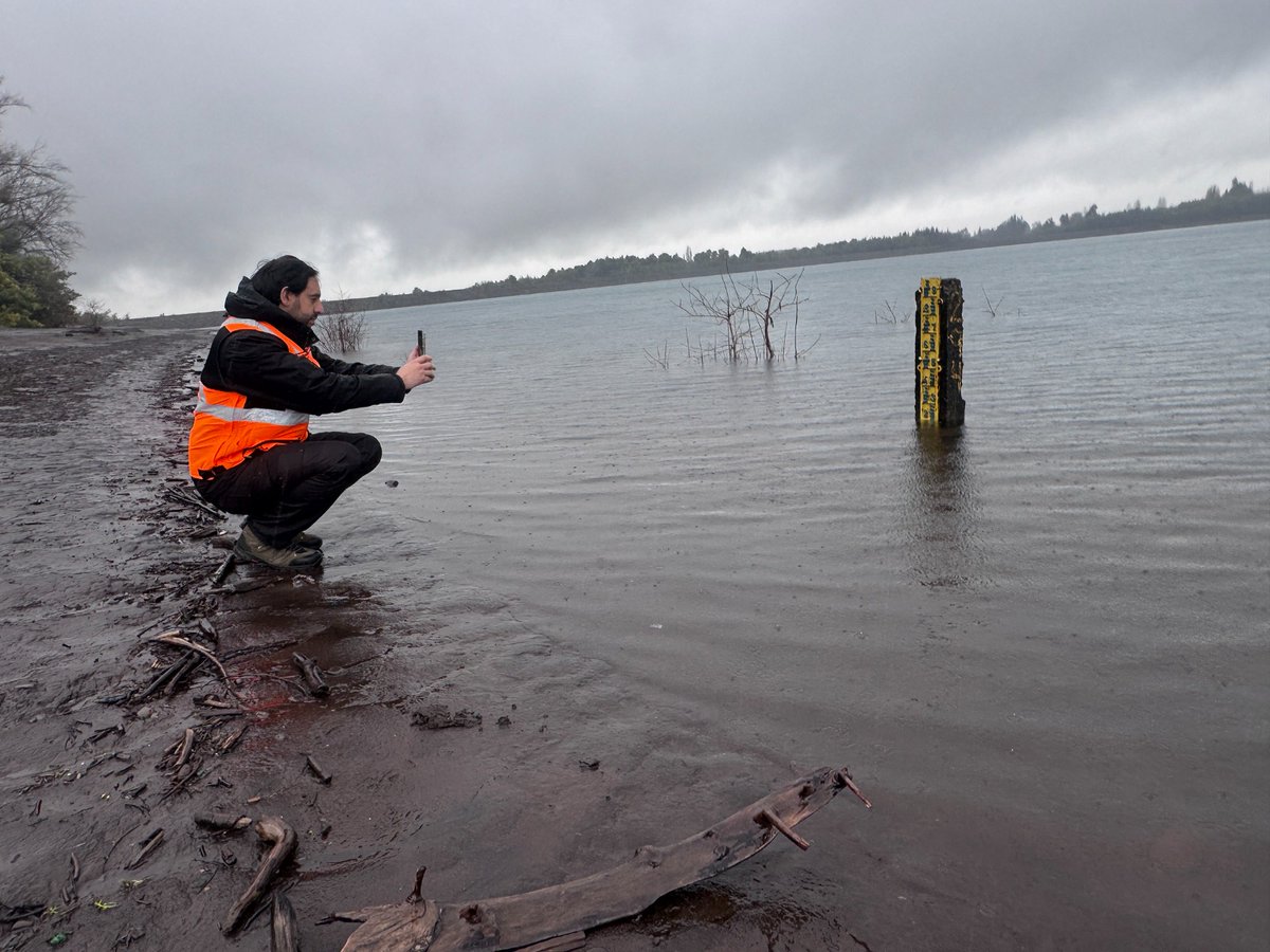 RadioNuble's tweet photo. Lluvias mejoran balance hídrico, pero déficit de nieve continúa preocupando en la Región de Ñuble.
https://t.co/Jhuz3rgAky https://t.co/TooZZCvSiX