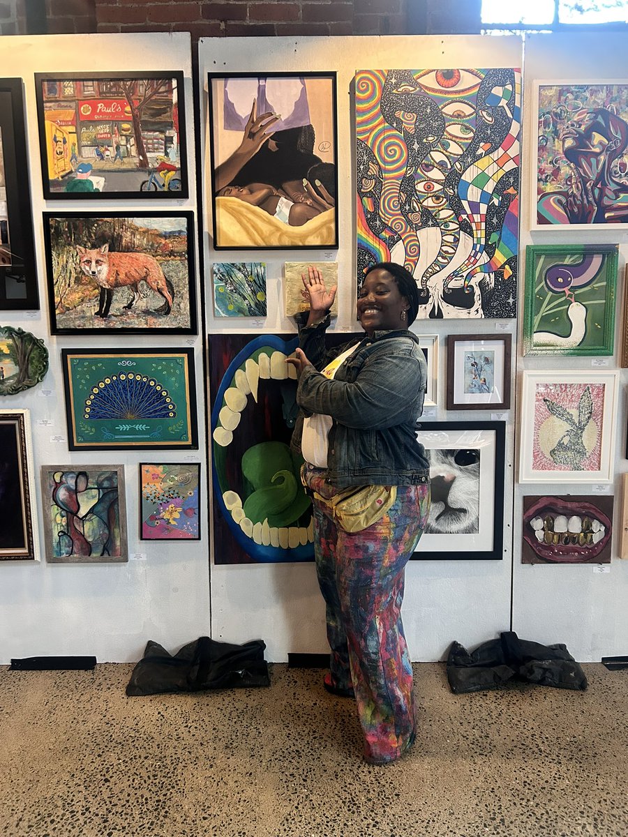 ashascribbles's tweet photo. Hello 👋🏾 Twitterverse (I refuse to call it that other name ) I’ve been away for so long but I’m back and your girl has been busy in the last six years!! I’m an exhibiting artist ! #blackart #blackartist #drawingwhileblack #ashascribbles https://t.co/iHxSlMhlZv