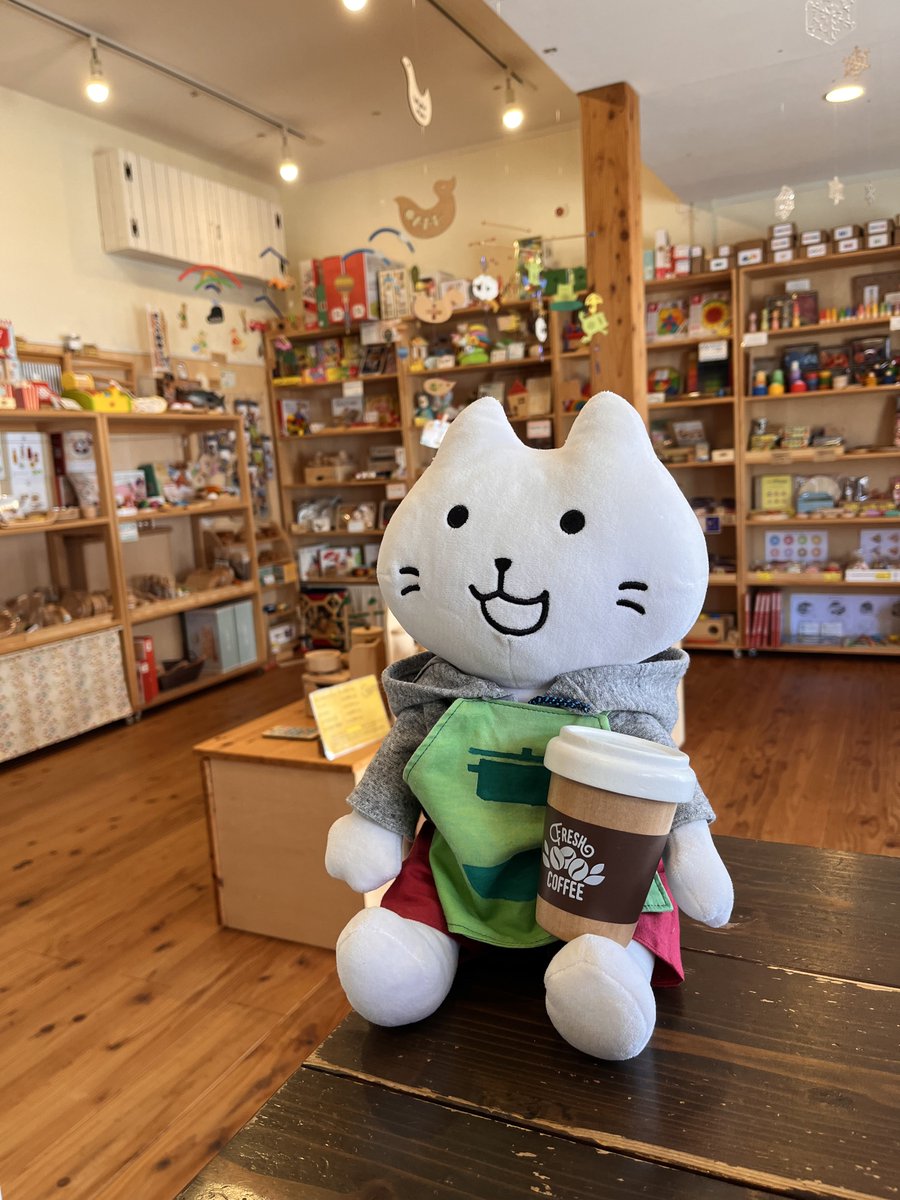 tonton_kitchen's tweet photo. 7/24(金) #劇画の日 #ヤマダネコ
静岡県浜松市のおもちゃ屋さん、tontonは11:00〜17:00の営業です。

お子様連れも大歓迎！
お気に入りのおもちゃを探して、ゆっくり遊んでいってください🌲 https://t.co/igyiekkTmM