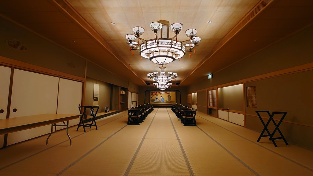 matatabilabo's tweet photo. ホテル川久では有料で館内の見学もできます。
世界中の建築技術やダリ等のアートや骨董品もあってめちゃくちゃオススメです!インテリアや絵画も素晴らしいものばかり。ロビーのドーム天井の金箔はギネスに登録されています
（Xの仕様変更で追加情報をツリーに繋げるか引用するか、それも悩み中です…） https://t.co/T6n5FeKcBn