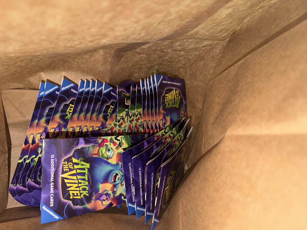 IKayDaH's tweet photo. Walmart blessed me wish me luck on the pulls https://t.co/XTPqAlD7bn