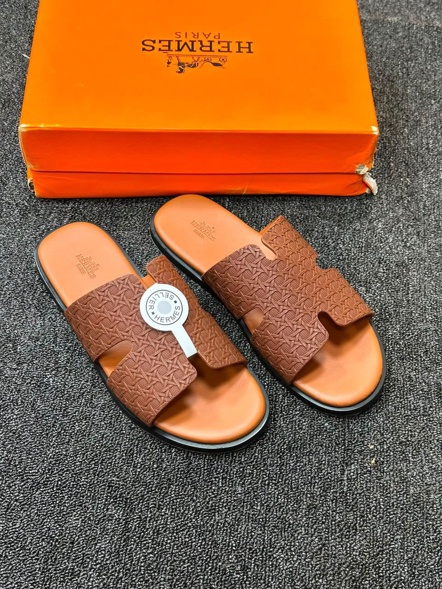 kdwatchesandmo's tweet photo. leisure &amp; luxury 
size 40–45
N45,000📦 https://t.co/bqxghElilz