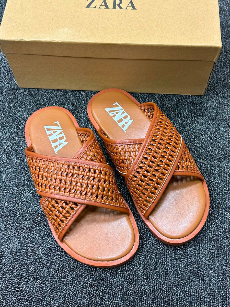 kdwatchesandmo's tweet photo. leisure &amp; luxury 
size 40–45
N45,000📦 https://t.co/bqxghElilz