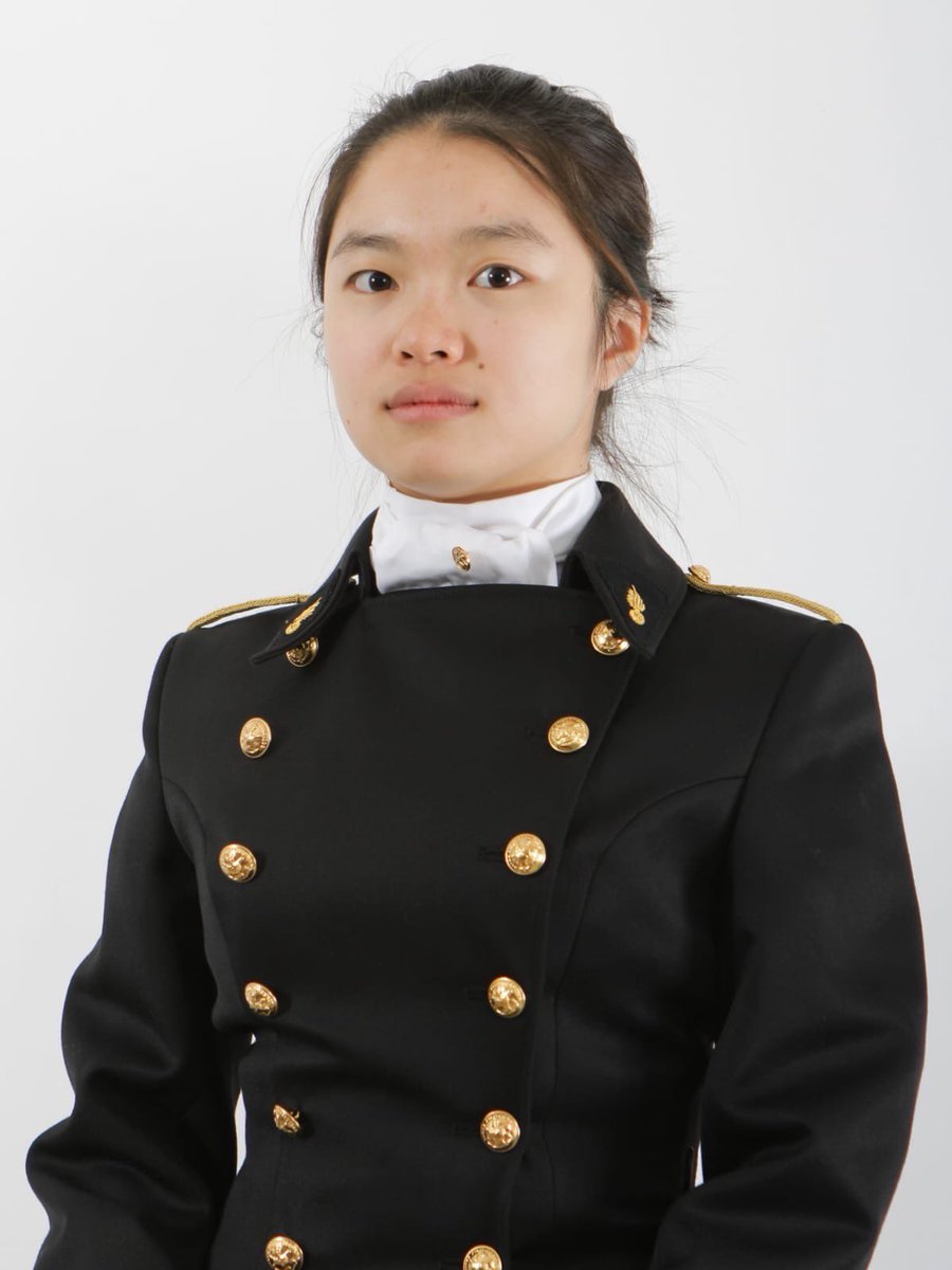 CaVautrin's tweet photo. Chaleureuses félicitations à Hong Wang, X2010 et docteur honoris causa de l’école Polytechnique, lauréate de la médaille Fields 2026, la plus haute distinction mondiale en mathématiques.

Première polytechnicienne médaillée Fields, elle incarne la vocation universelle de l’X qui forme, sous la tutelle du ministère des Armées, des talents qui repoussent les limites de la science. Son parcours illustre l’excellence internationale de l’école mathématique française.

Un exemple inspirant, une fierté nationale.
Bravo, et merci !