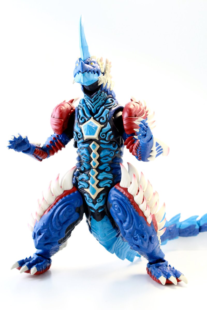 denomomobaka's tweet photo. #ウルトラアーツ
#ボビー写真館
今更ながら半額以下になってたレキネスのアーツ買った。造形良し、可動良しの中々良いものです。 https://t.co/trAHZXQbyN