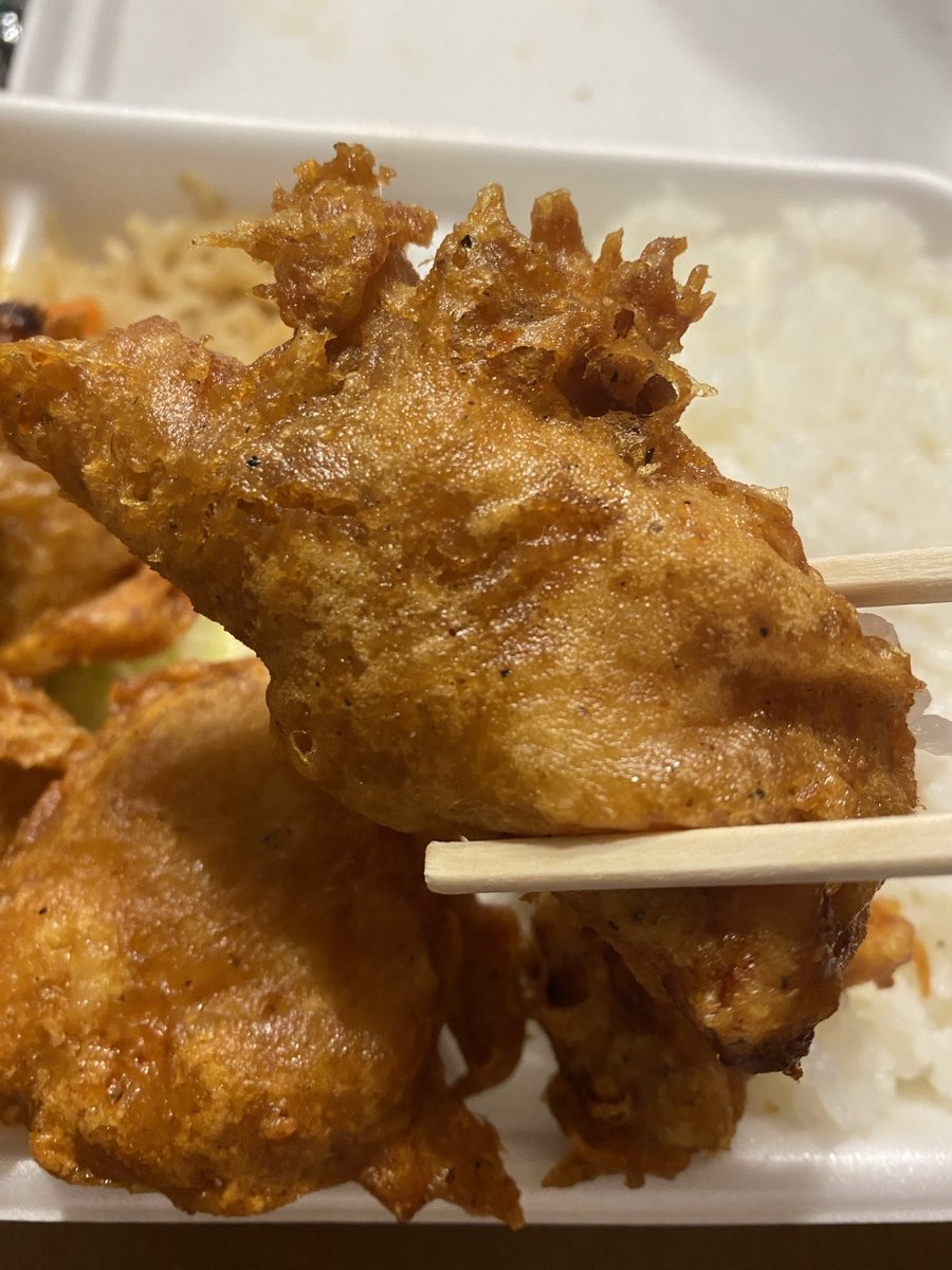 honobono_food's tweet photo. 【国分寺グルメ】

⭐️ほかほか弁当国分寺店

🔵唐揚げ弁当5個入り　590円
🔵ご飯🍚大盛り　30円
🔵メチャクチャ美味しいです😊
🔵量も��いです😋
🔵超オススメのお店です😊
🔵国分寺駅4〜5分程度

#国分寺グルメ
#ほかほか弁当国分寺店
#唐揚げ弁当
#からあげ弁当
#唐揚げ
#ほかほか弁当
#国分寺駅 https://t.co/vRHvk1aEXf