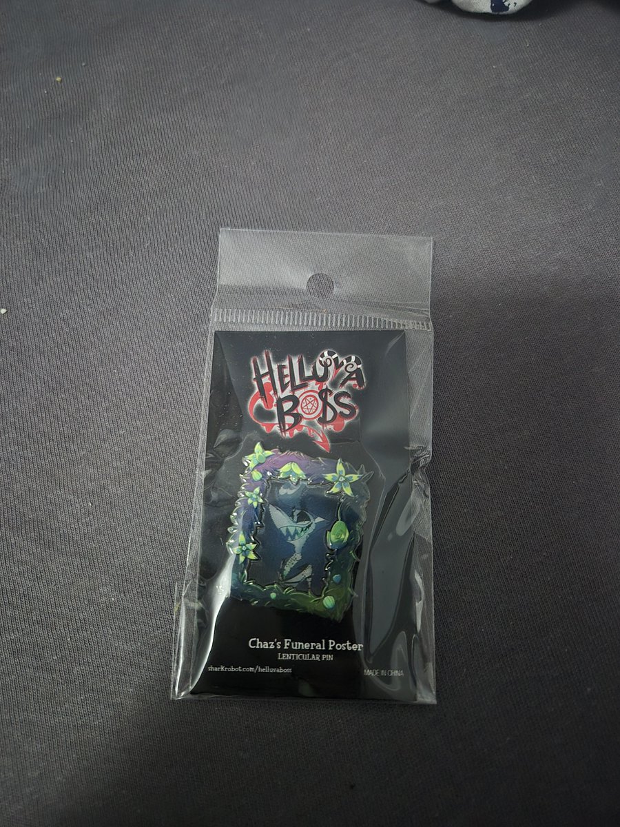Deadlysinn0w's tweet photo. Been long since I last posted a #thurstythurmanthursday, has it?

Welp, returned with another Chaz merch today, this time from the Chaz short itself 🟢🦈

#helluvaboss #helluvabossmerch #helluvabosschaz #chaz #chazwickthurman #chazthurman https://t.co/svPo6Lv6y2