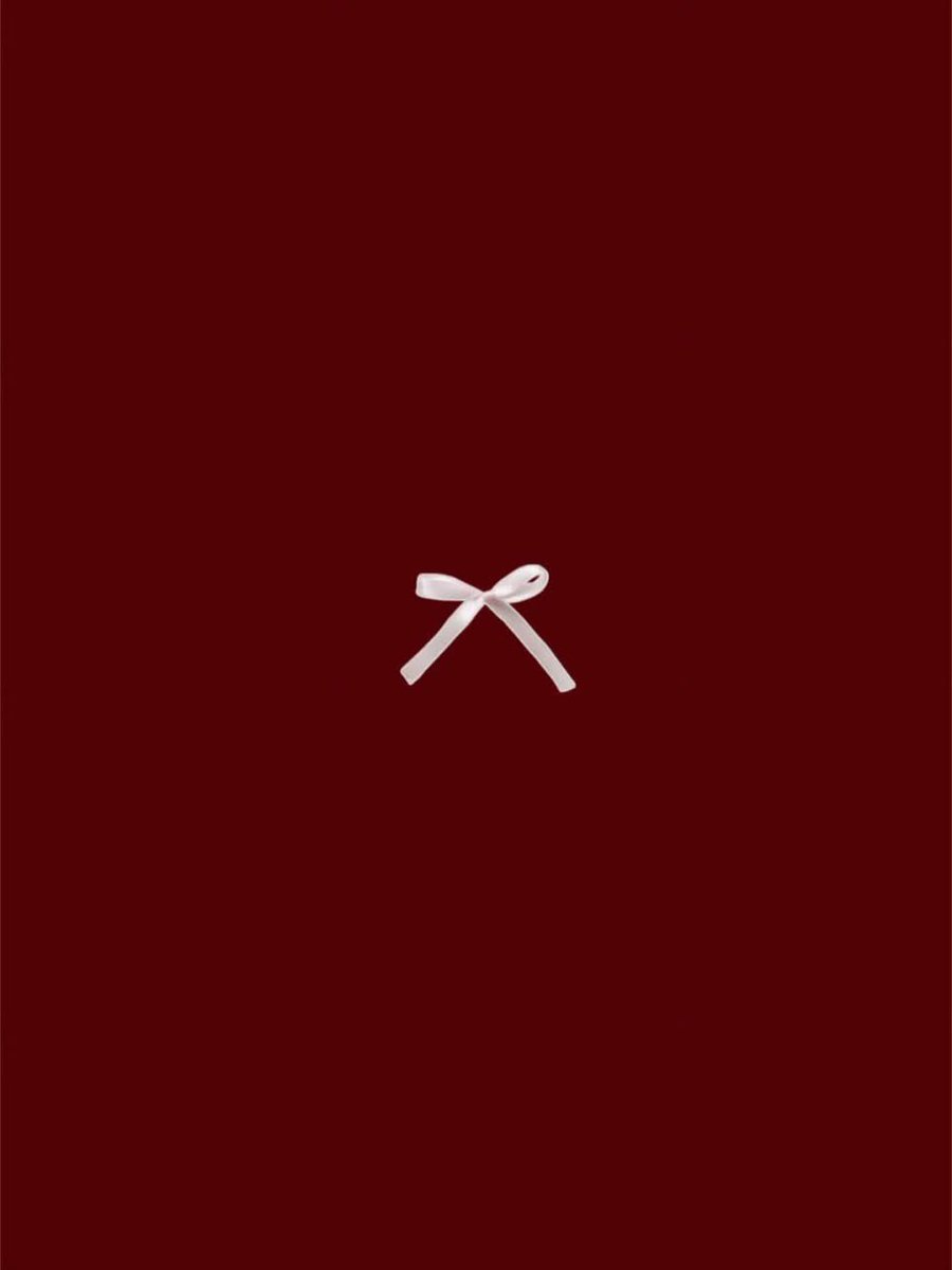 Pulaxki's tweet photo. Red https://t.co/fDkWgGoTmE
