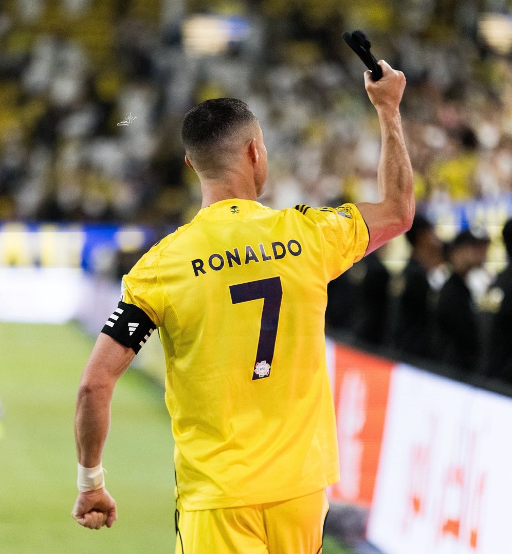 _zx9o's tweet photo. ميّل عقال العالمي فوق راسك 
يالدون راسك ميّل المجد كله💛 https://t.co/W8dkFHTdLv