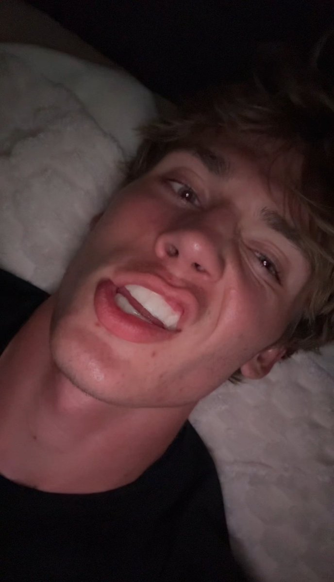 prettyboyfaces's tweet photo. Dustin Wayne funky face thread🥴 https://t.co/XLLRMF9kAT