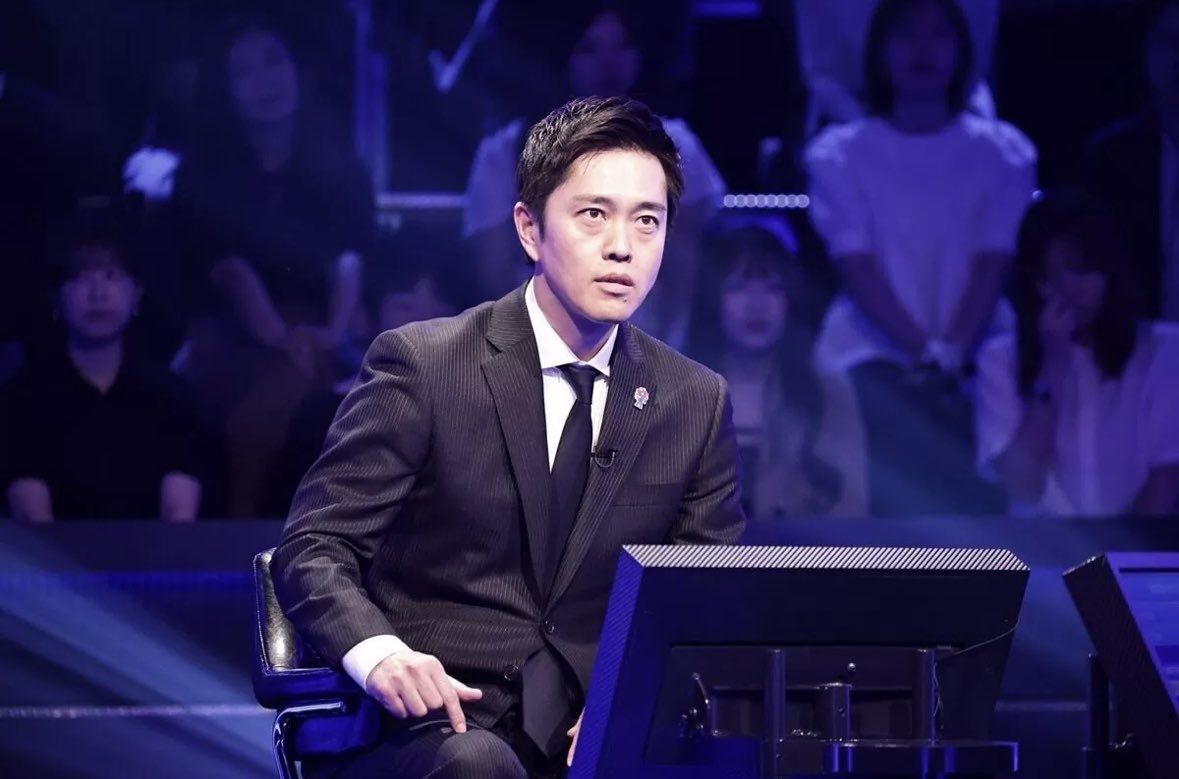 shakai_Nomad's tweet photo. 【速報】吉村洋文氏、横浜花博で関東の万博来場者への「恩返し」目標に”クイズ＄ミリオネア”へ挑戦。

1000万円を獲得した場合は、大阪・関西万博に関東から足を運んだ人々への恩返しとして、園芸博で盛大なイベントを開催したいと語った🌸 https://t.co/3SGT8gNG5K