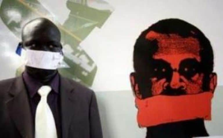 Sudanese prosecutors issue arrest warrants for dozens of journalists on corruption reports