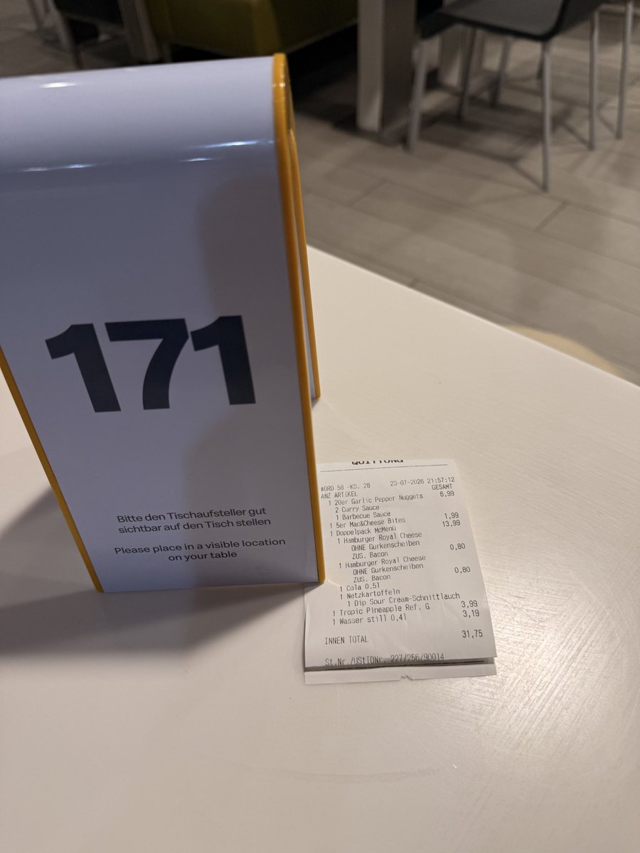 theceobear's tweet photo. 400 km in the autobahn today. Now it‘s Mc time. You beg for the bill until I prepare the new deal over 500.000. 

DMs and Throne are ready for you!

#ceodom #alphadom #cashmaster #findom #paypig https://t.co/eheSQt4EN4