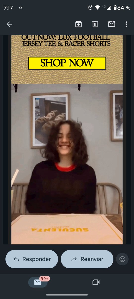 natyxaba's tweet photo. La #Rosalía jajajaja y después se hace la desentendida . https://t.co/hV1hB4ra8G