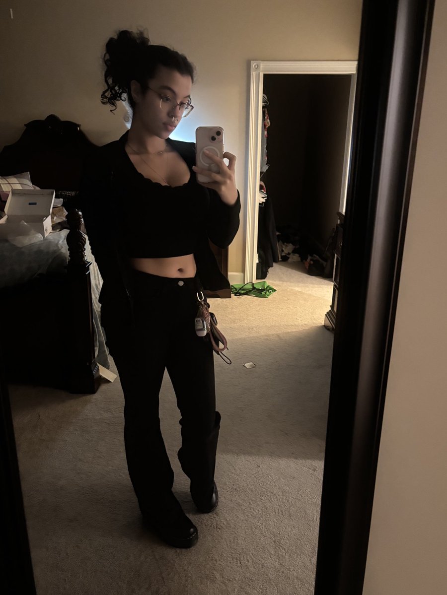 smith_hell80075's tweet photo. What's on your mind 💦🍆💦💦#Chudai #links #freaks #sellingcontent  hmu https://t.co/SVsWl3wg8m