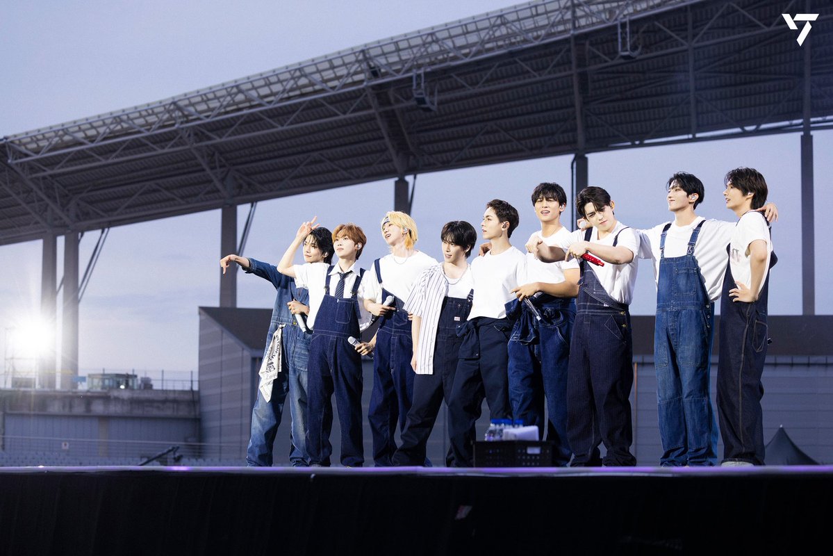 ho5hiii_kwon17's tweet photo. [📸] 260723
✦ '2026 SEVENTEEN in CARAT LAND' Photo Sketch

Group

#SEVENTEEN #세븐틴 @pledis_17 https://t.co/x8Nl0bgskn