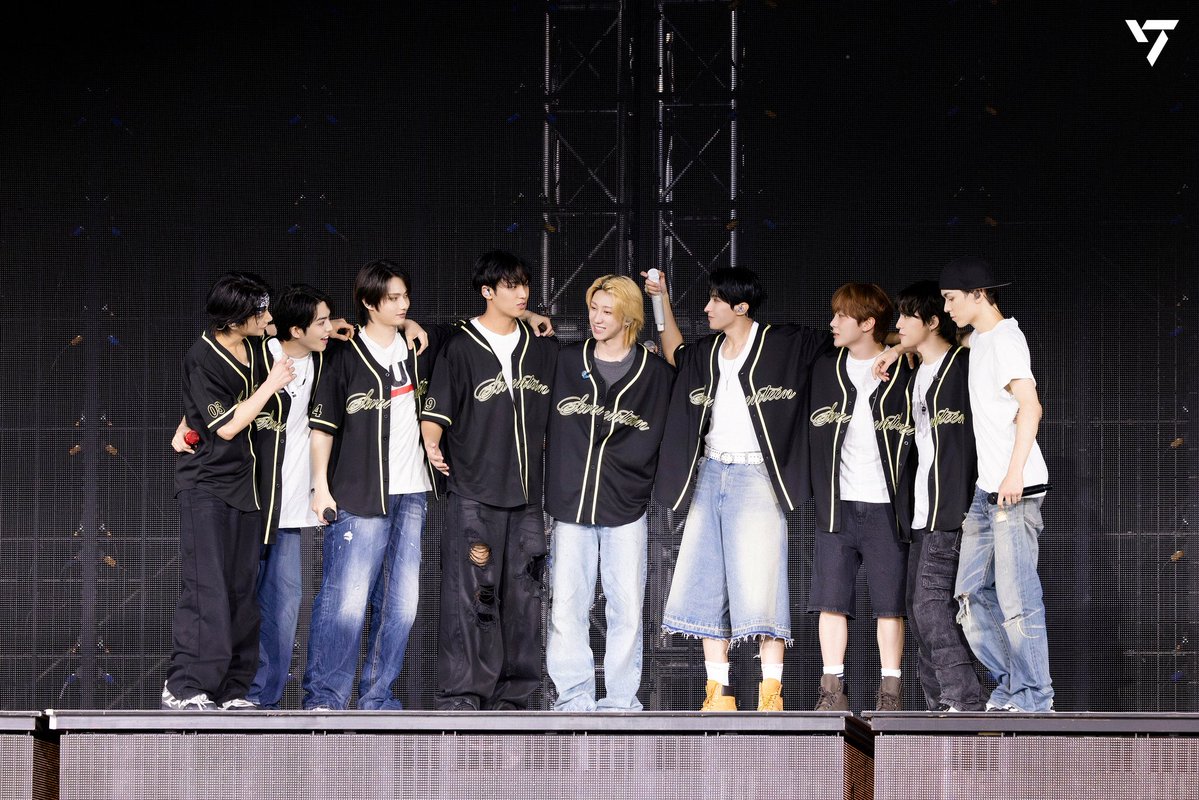 ho5hiii_kwon17's tweet photo. [📸] 260723
✦ '2026 SEVENTEEN in CARAT LAND' Photo Sketch

Group

#SEVENTEEN #세븐틴 @pledis_17 https://t.co/x8Nl0bgskn