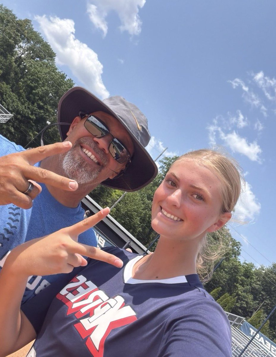AFera2028's tweet photo. I had another very informative and fun day at @ButlerSoftball with @BUsoftballcoach and @CoachMalWinters.  Thanks so much for hosting a great hitting and pitching camp.   Go dawgs!! https://t.co/k9S6ErBFnC
