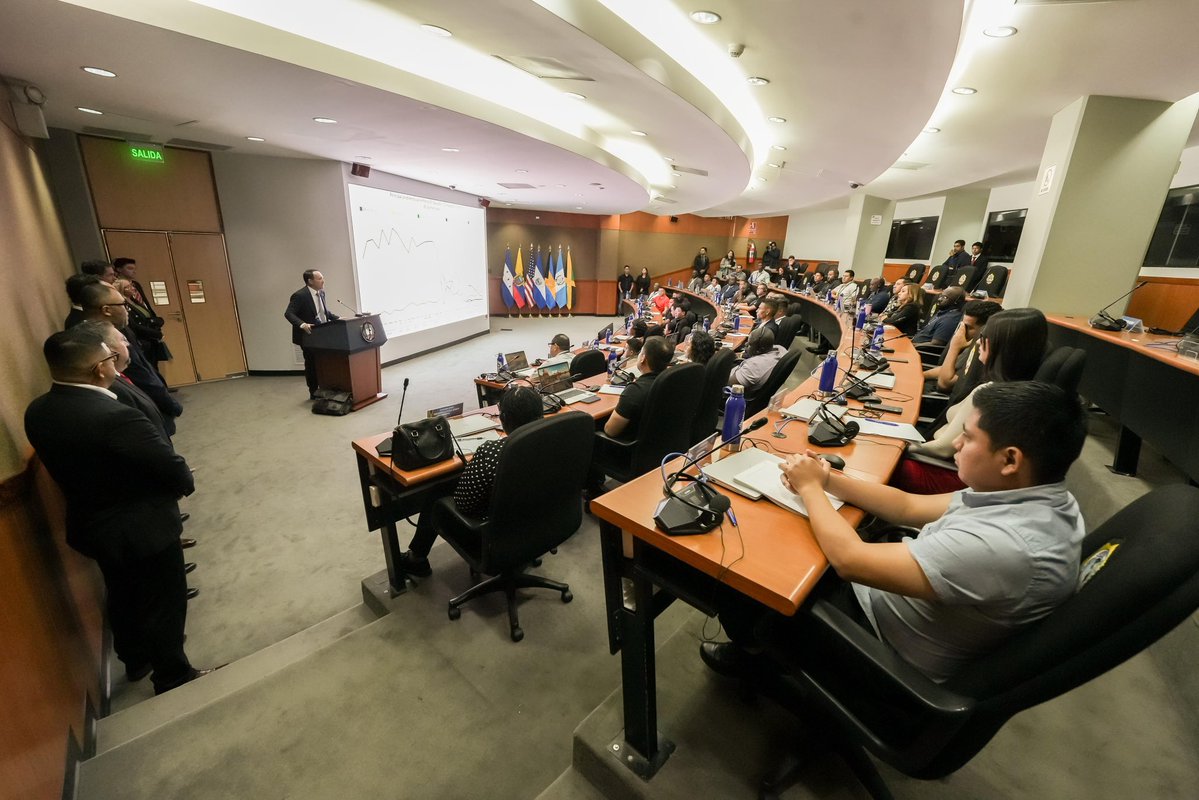 Gustavo Villatoro 🇸🇻 tweet media