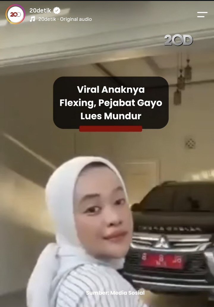 Txtdariiugm's tweet photo. Pejabatnya be like: anjir Gitasav was right. Udh bener childfree daripada punya anak tukang flexing https://t.co/g2kdwePGHf