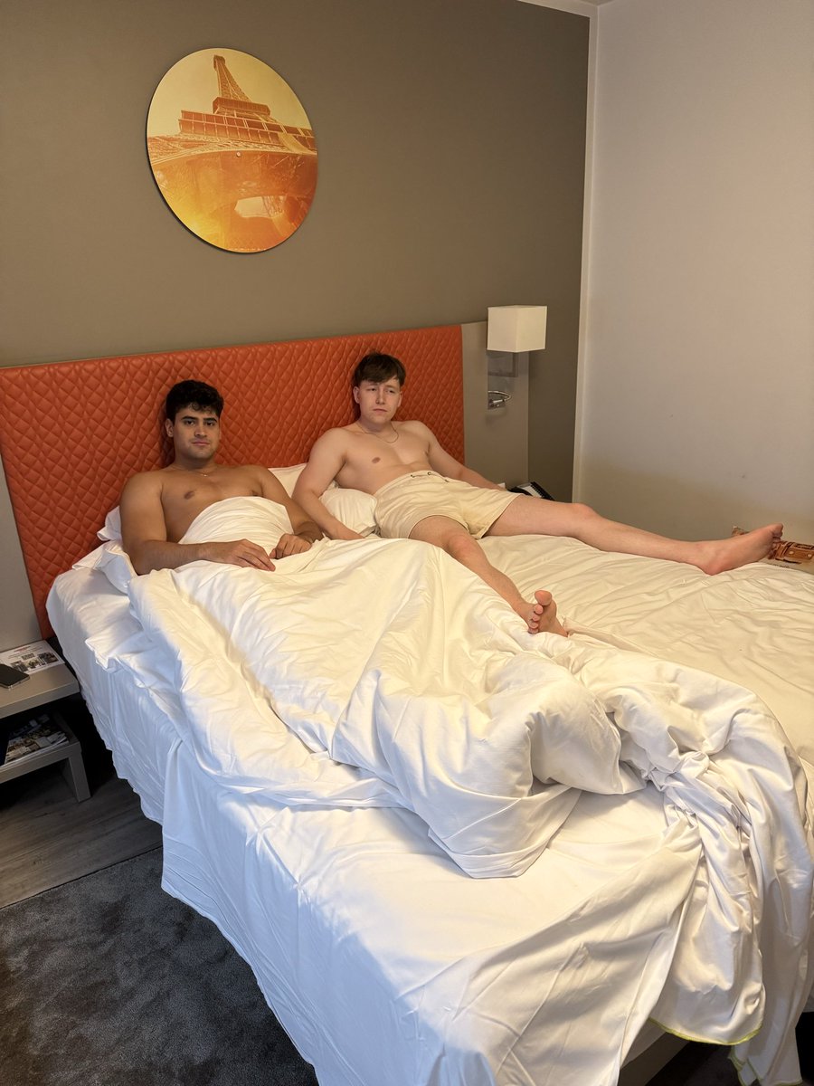 Carzzylol's tweet photo. Ready for roadtrip https://t.co/UUlHmaWgRT