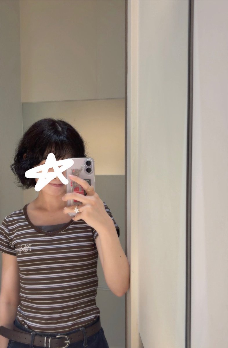 chii__ro38's tweet photo. 自分史上1番短くボブにして🌀🌀にしてもらったおかげで、寝坊しても髪1分かからずセットできてありがたい＾＾ https://t.co/xpwamOO9XB