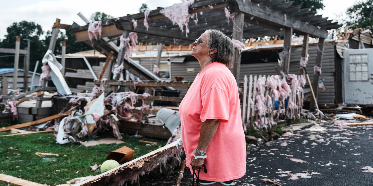 USATODAY's tweet photo. Tornadoes and severe storms ripped through Kentucky, flattening homes and uprooting communities. See the storm’s devastating path. Click the link below to see all of the photos ���️

📸 Matt Stone/The Courier Journal https://t.co/8GKNJ2KufU https://t.co/Qu2HWdyCmh
