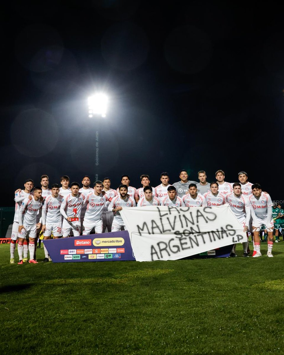 scdhaaaj's tweet photo. Siempre serán argentinas 🇦🇷
VAMOS ARGENTINOS .

#AAAJ #AAAJSOMOSTODOS https://t.co/xnMEHYXolF