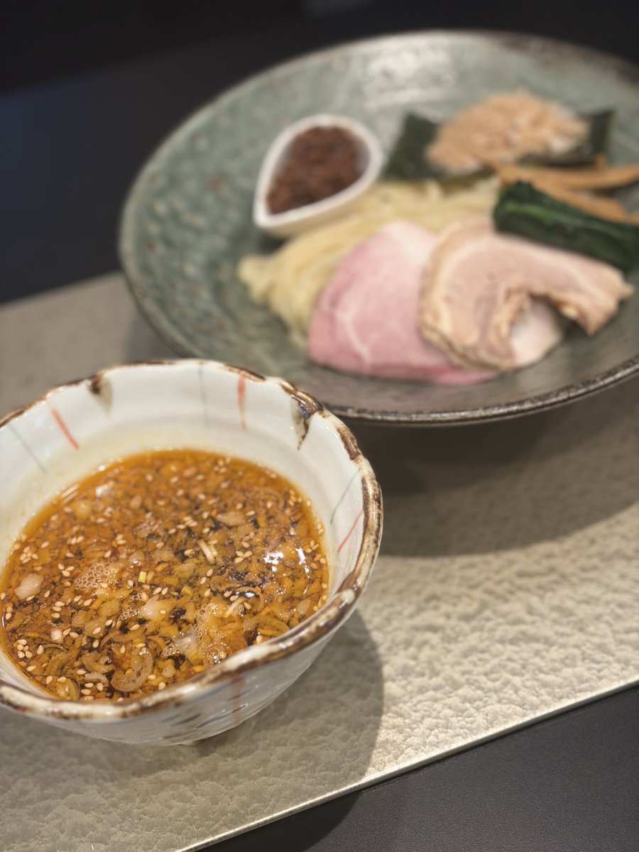 sasukejapan396's tweet photo. おはようございます
7月24日金曜日
麺屋さすけ朝昼限定

背脂鰹つけ麺

冷製鰹そば醤油

その他レギュラーあります
本日も皆様のご来店心よりお待ちしております https://t.co/iu7HEQ2NmZ