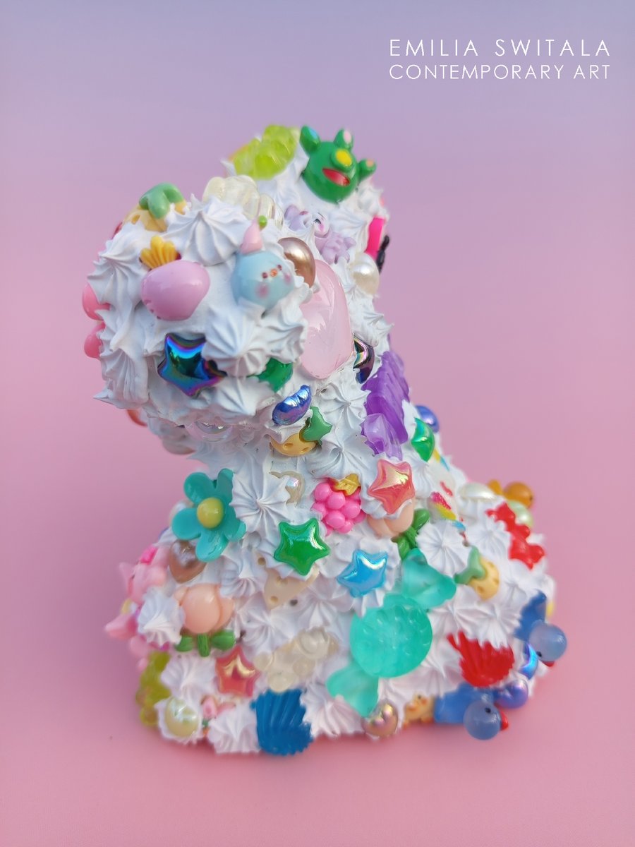 EmiliaSwitala's tweet photo. Your daily reminder to choose happiness.🧸 https://t.co/zBgWpFaNBj
#emiliaswitala #teddybear #teddybearsculpture #teddy #sculpture #contemporarysculpture #fineart #artbear #teddyart #teddysculpture #smilemore #bringjoy #joyfulhome #happyhome #dopamine https://t.co/VqlE90ir6i