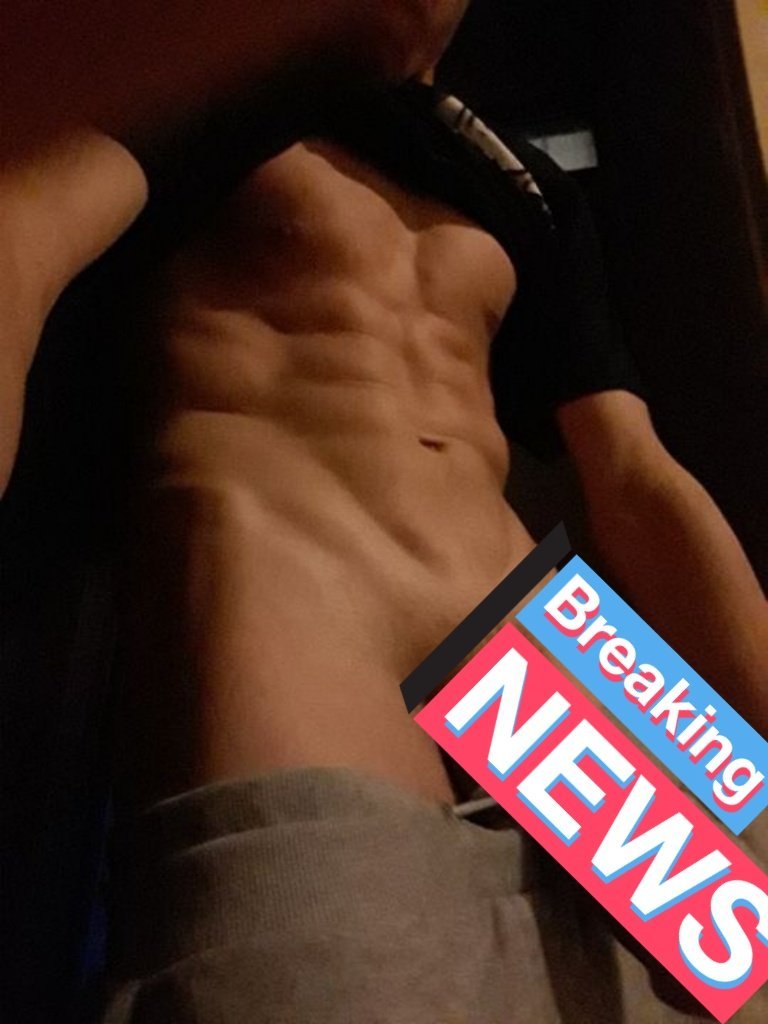 Wagnervoy's tweet photo. Só queria ter uma irmãzinha pra transar gostoso agr escondido da família 

Chama bb 

#PINTOAWARD
#PINTOAWARDS
#PINTOSAWARDS 
#PINTOSAWARD
#XOTAAWARDS 
#PEITOAWARDS 
#TROCONUDS 
#XOTAAWARDSㅤ
#barrigatwt https://t.co/LFfJnRFJNs