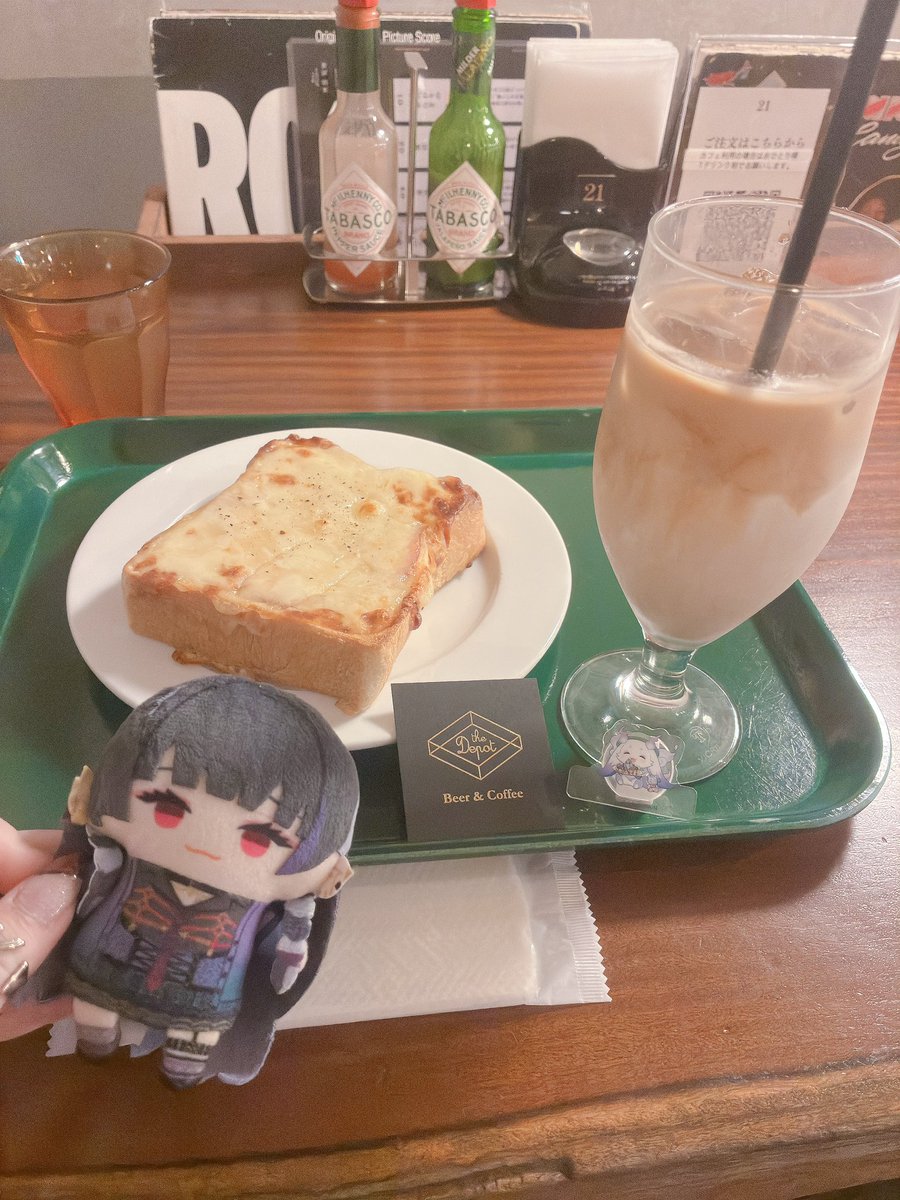 chiru87_'s tweet photo. 7時前に東京帰ってきてのんびり朝食〜
紅茶ソフト美味しかったし昨日のランチも良かった💮
帰る〜🥱𓈒 𓂂𓏸 https://t.co/VfbNsTcyVX
