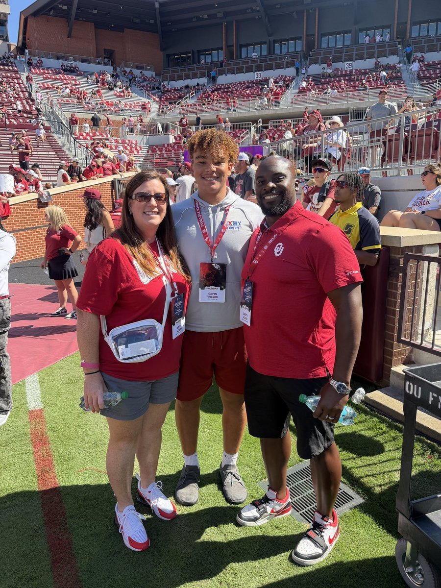 OUCrystalBall's tweet photo. New #Sooners On3 🏈 Prediction

⭐️⭐️⭐️ 2028 OL Gavin Wilson
📏 6’2” / 255 lbs
🏫 Bixby HS (Bixby, OK)
🎚️ 75
✍️ By Josh McCuistion 
🎤⬇️ Oklahoma Recruiting Editor

Profile: https://t.co/QCEVm7eY31 

#OUDNA28 https://t.co/wonAO46nEF
