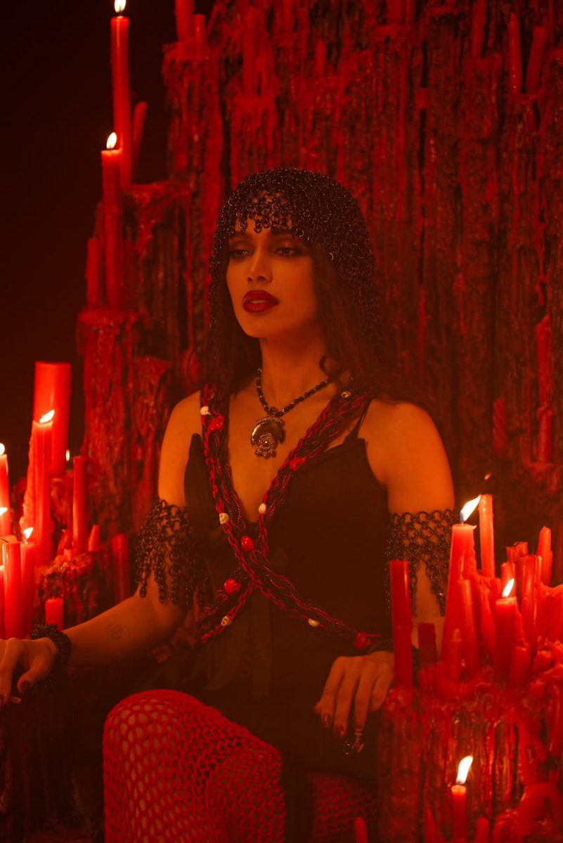 acervozzz's tweet photo. Se Anitta fizer Equilibrivm parte III em espanhol e parte IV em inglês vcs apoiariam? https://t.co/Ym6nNiDxFs