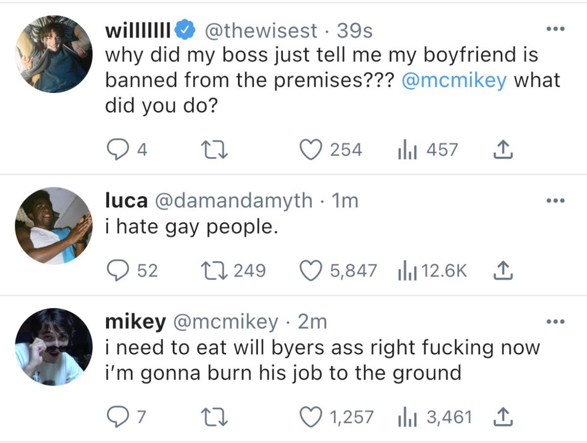 ewkenaii's tweet photo. mike has a serious problem https://t.co/vNwgPDICCJ