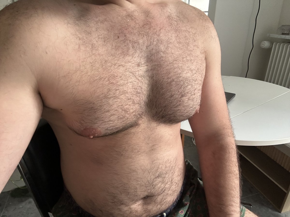 grassfedcub's tweet photo. Do you prefer them trimmed or hairy? https://t.co/uoxlRPsCwg