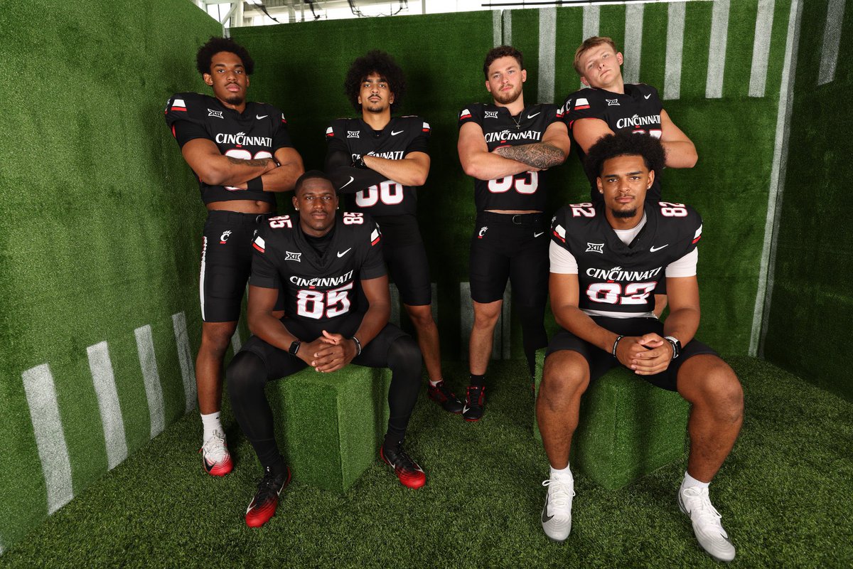 coach_stepp's tweet photo. My dudes!!! #TEUC https://t.co/GVUs29I18M