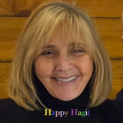 MGordonryan's tweet photo. @HappyHagit  My therapist didn't prescribe this. But maybe she should have. https://t.co/sscCGfpoeF via @YouTube 

#joybound
#happyhagit
#drhagitglickman https://t.co/Wl8r6gtGdm