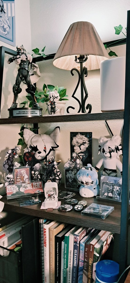 luunadoodles's tweet photo. My collection of Lycaon! 💖 https://t.co/xxO9okkKjd
